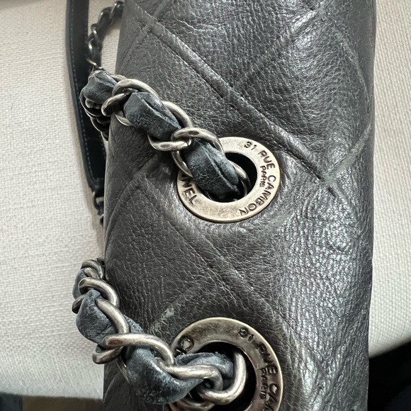 Chanel Black and blue Quilted Shoulder Bag - Picture 6 of 16